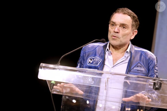 Yann Moix - Soirée de mobilisation "L'Europe contre l'antisémitisme" au théâtre Antoine à Paris le 3 juin 2024. © Cédric Perrin/Bestimage