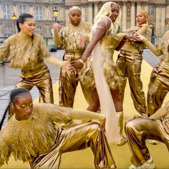 Aya Nakamura chante lors de la cérémonie d'ouverture des Jeux Olympiques (JO) de Paris 2024, à Paris, France, le 26 juillet 2024. 