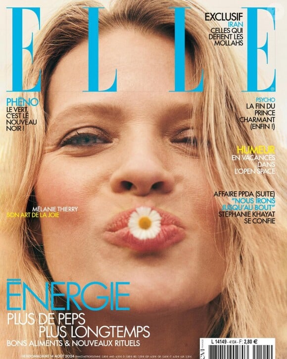 Dans les pages du magazine "ELLE", Mélanie Thierry revient sur leur rencontre
Mélanie Thierry en couverture du magazine "ELLE", numéro du 14 août 2024.