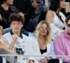 Ils sont les heureux parents de trois garçons
Le chanteur Raphaël, sa compagne Mélanie Thierry et leurs enfants Roman et Aliocha Haroche - Les célébrités dans les tribunes des Internationaux de France de tennis de Roland Garros 2024 à Paris, le 29 mai 2024. © Jacovides / Moreau / Bestimage