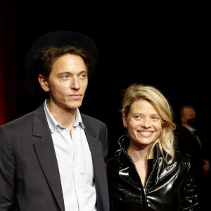 Le chanteur Raphaël et sa compagne Mélanie Thierry - Cérémonie d'ouverture du Festival Lumière 2021 à Lyon le 9 octobre 2021. © Pascal Fayolle/ Bestimage 