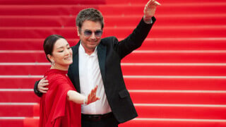 Jean-Michel Jarre : Sa compagne, aussi célèbre que lui, a changé de nationalité par amour pour un riche homme d'affaires