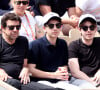 Aujourd'hui âgé de 20 ans, Oscar Bruel exerce la profession de neuroscientifique
Patrick Bruel et ses fils Léon et Oscar dans les tribunes des Internationaux de France de tennis de Roland Garros 2024 à Paris, France, le 4 juin 2024. © Jacovides-Moreau/Bestimage