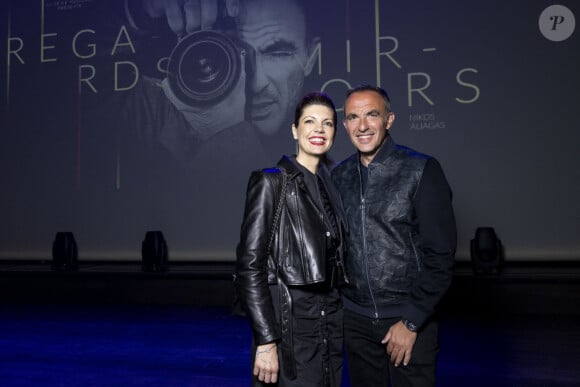 Exclusif - Nikos Aliagas et sa femme Tina Grigoriou - Vernissage de l'exposition photographique de Nikos Aliagas "Regards Miroirs" à la Seine Musicale à Boulogne-Billancourt le 14 avril 2022.  © Cyril Moreau/Bestimage 