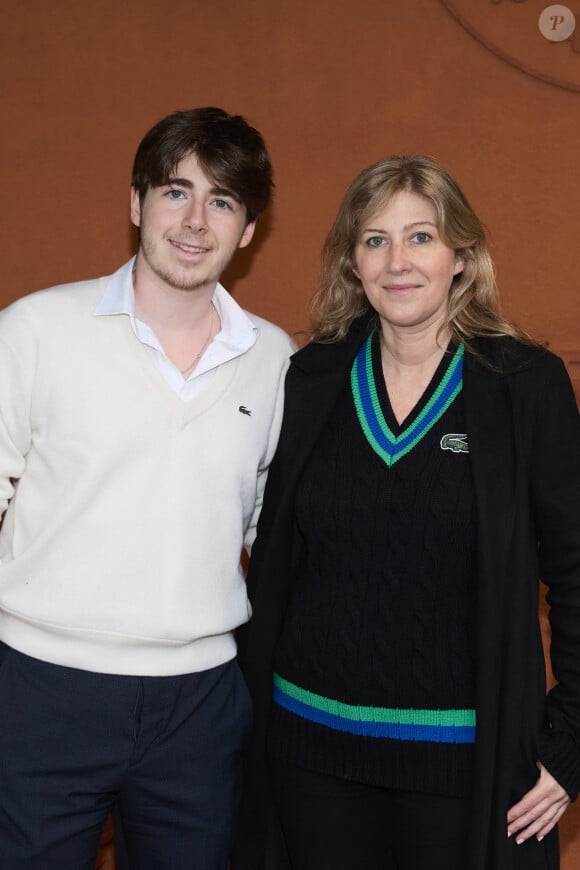 Amanda Sthers et son fils Oscar Bruel au village (night session) lors des Internationaux de France de tennis de Roland Garros 2024, à Paris, France, le 31 mai 2024. © Jacovides-Moreau/Bestimage 