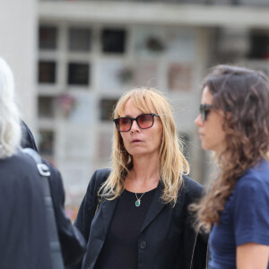 Axelle Laffont - Obsèques de P.Laffont dans la salle de la Coupole du cimetière du Père-Lachaise à Paris, le 23 août 2024. L'animateur de télévision est décédé le 7 août 2024 à l'âge de 84 ans. © Dominique Jacovides / Bestimage