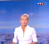 En 2015, TF1 a évincé Claire Chazal de la présentation de ses JT du week-end
Claire Chazal lors de ses adieux aux JT du week-end de TF1