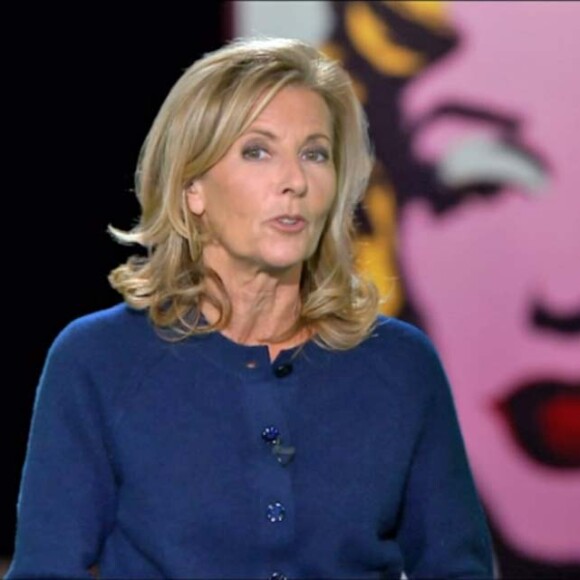 L'émission culturelle de Claire Chazal a ensuite été basculée sur France 2, chaîne qui a décidé d'y mettre fin en 2021
Claire Chazal sur le plateau de "Passage des arts"