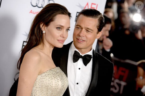 Mais ils ne vont pas s'y croiser... Les dernières photos officielles du couple ensemble datent de novembre 2015.Angelina Jolie Pitt et Brad Pitt assistent à la soirée d'ouverture de l'AFI FEST 2015 avec la première de Universal Pictures By The Sea au TCL Chinese Theatre le 15 novembre 2015 à Los Angeles, CA, USA. Photo par Lionel Hahn/ABACAPRESS.COM