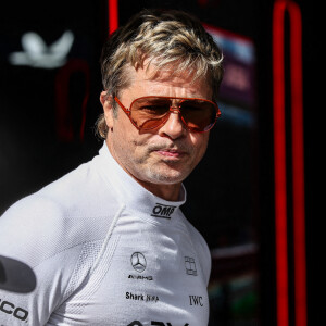 Brad Pitt (USA), pilote de l'équipe fictive Apex APXGP, pour le prochain film basé sur la Formule 1 "Apex" par Apple Studios et Bruckheimer Films, Grand Prix F1 de Grande-Bretagne sur le circuit de Silverstone à Silverstone, Royaume-Uni. Photo par Hoch Zwei via Zuma Press Wire/ABACAPRESS.COM