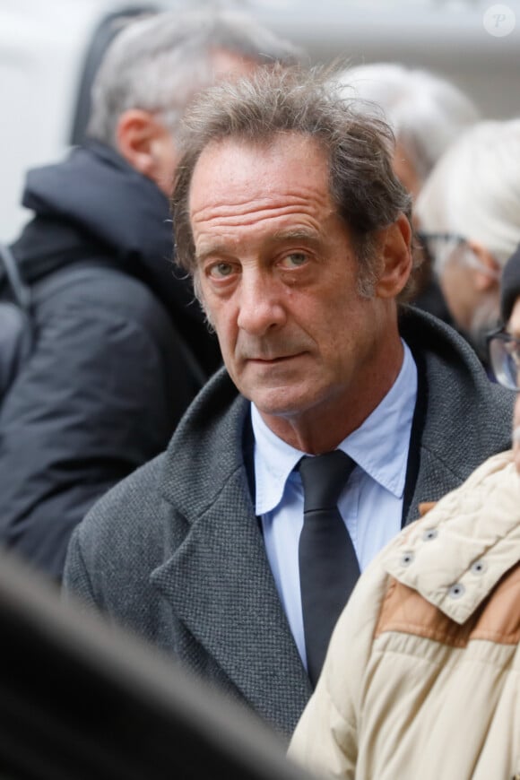 Vincent Lidon est également présent et aura un rôle particulier pendant la cérémonie puisqu'il lira un texte.
Rétro - Décès de Sylvain Lindon, frère de V. Lindon - Exclusif - No Web - Vincent Lindon - Obsèques de Dominique Farran, le père de S.Farran, en l'église Saint-Thomas-d'Aquin à Paris. Le 14 novembre 2019 