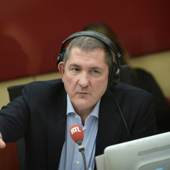 Mais Garance est désormais étudiante et a quitté le foyer familial...Le journaliste français Yves Calvi interviewe le président français François Hollande à la station de radio française RTL, à Paris, France, le 19 octobre 2015. Photo par Stephane de Sakutin/Pool/ABACAPRESS.COM