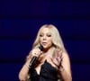 "Je suis reconnaissante pour votre amour et votre soutien." ajoute-t-elle
Mariah Carey sur la scene du Dolby Theatre à Las Vegas