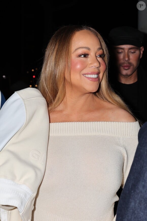 Mariah Carey arrive avec un inconnu pour dîner au restaurant Craig à West Hollywood, le 6 avril 2024