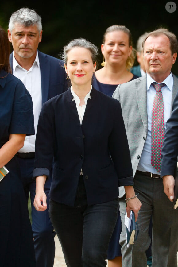 alors que celui de Lucie Castets a été rejeté par le président de la République
Lucie Castets, Mathilde Panot, Stephane Peu - Les représentants du nouveau front populaire (NFP) arrivent au palais de l'Elysée pour rencontrer le président de la République le 23 août 2024. © Christophe Clovis / Bestimage