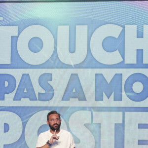 Cyril Hanouna sur le plateau de l’émission "Touche pas à mon poste" et diffusée en direct sur C8. © Jack Tribeca / Bestimage