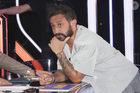 Exclusif - Cyril Hanouna sur le plateau de l’enregistrement de l’émission "Face à Hanouna" présentée par C.Hanouna et diffusée sur C8, à Paris, France. © Jack Tribeca / Bestimage 