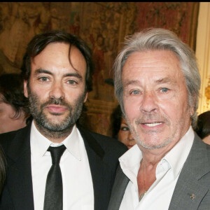 EXCLUSIF - Anthony Delon avec son père Alain (archive)