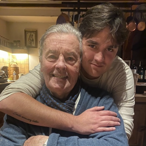 Alain Delon était heureux à Douchy, notamment
Photo personnelle d'Alain Delon révélée par son plus jeune fils, Alain-Fabien