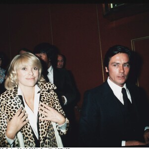 Mireille Darc et Alain Delon - archives