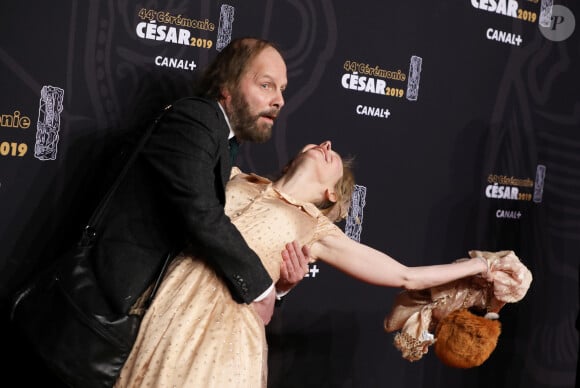 Julie Depardieu et son compagnon Philippe Katerine - Photocall de la 44ème cérémonie des César à la salle Pleyel à Paris. Le 22 février 2019 © Borde-Jacovides / Bestimage