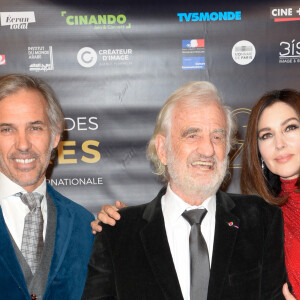 Paul Belmondo, son père Jean-Paul Belmondo et Monica Bellucci - 23ème cérémonie des Lumières de la presse internationale à l'Institut du monde arabe à Paris, France, le 5 février 2018. © Coadic Guirec/Bestimage 