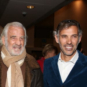 Jean-Paul Belmondo et son fils Paul Belmondo lors de la présentation en avant-première de 'The Gazelles' un film réalisé par Paul Belmondo et projeté à l'Unesco en présence de Audrey Azoulay la directrice générale de l'Unesco et Dominique Serra fondatrice et directrice du Rallye des Gazelles du Maroc. Paris le 24 novembre 2017 © Denis Guignebourg / Bestimage