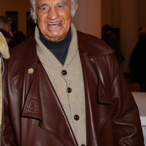 Paul Belmondo et son père Jean-Paul Belmondo lors du photocall du 12ème Gala 2017 de l'Association pour la Recherche sur Alzheimer à la salle Pleyel dans le 8ème arrondissement, à Paris, France le 30 janvier 2017. © Cyril Moreau/Bestimage 