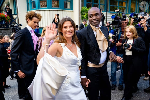 La princesse Martha Louise de Norvège et le chaman américain autoproclamé Durek Verrett sont vus lors de leur mariage à l'hôtel Union à Geiranger, en Norvège, le 31 août 2024. Photo par Mischa Schoemaker/ABACAPRESS.COM