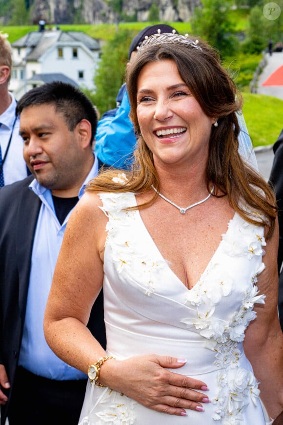 La princesse Martha Louise de Norvège et le chaman américain autoproclamé Durek Verrett sont vus lors de leur mariage à l'hôtel Union à Geiranger, en Norvège, le 31 août 2024. Photo par Mischa Schoemaker/ABACAPRESS.COM