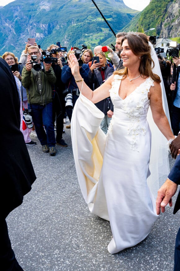 La princesse Martha Louise de Norvège et le chaman américain autoproclamé Durek Verrett sont vus lors de leur mariage à l'hôtel Union à Geiranger, en Norvège, le 31 août 2024. Photo par Mischa Schoemaker/ABACAPRESS.COM