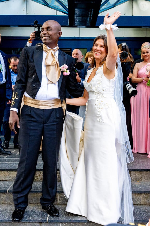 La princesse Martha Louise de Norvège et le chaman américain autoproclamé Durek Verrett sont vus lors de leur mariage à l'hôtel Union à Geiranger, en Norvège, le 31 août 2024. Photo par Mischa Schoemaker/ABACAPRESS.COM