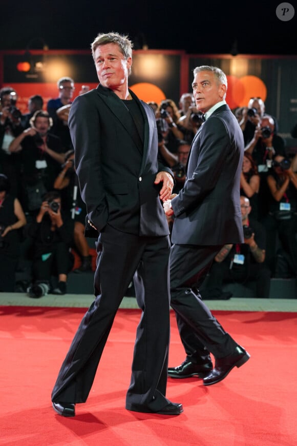 Brad Pitt, George Clooney à la projection de "Wolfs" lors du 81ème festival international du film de Venise, la Mostra le 1er septembre 2024. © Lucia Sabatelli / Bestimage