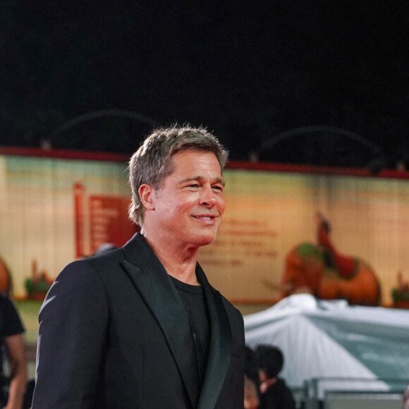 Brad Pitt à la projection de "Wolfs" lors du 81ème festival international du film de Venise, la Mostra le 1er septembre 2024. © Lucia Sabatelli / Bestimage