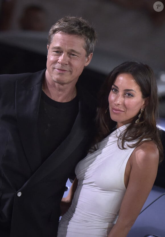 Brad Pitt et Ines de Ramon assistent à la première de Wolfs au 81e Festival du film de Venise, à Venise, en Italie, le dimanche 1er septembre 2024. Photo de Rocco Spaziani/ UPI