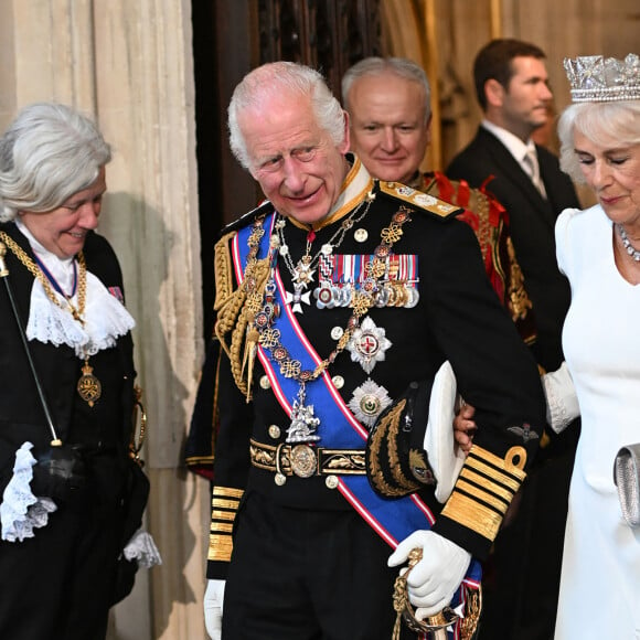 Les préparatifs de ses obsèques ont d'ailleurs déjà commencé
Le roi Charles III d'Angleterre et la reine consort Camilla Parker Bowles lors de l'ouverture officielle du parlement britannique au palais de Westminster à Londres. Le 17 juillet 2024 © Eddie Mulholland / WPA Pool / Bestimage 