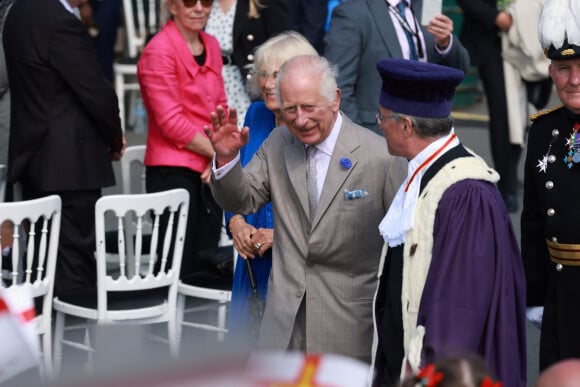 Charles III et Camilla le 16 juillet 2024 à St Peter Port, Guernsey © Ian Vogler/MirrorPix/bestimage