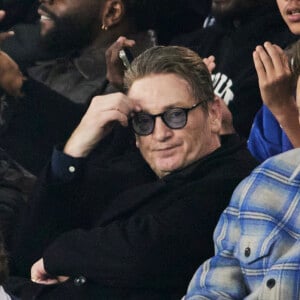 Benoît Magimel - Célébrités dans les tribunes de la demi-finale retour de Ligue des champions entre le PSG face au Borussia Dortmund (0-1) au Parc des Princes à Paris le 7 mai 2024. © Cyril Moreau/Bestimage 