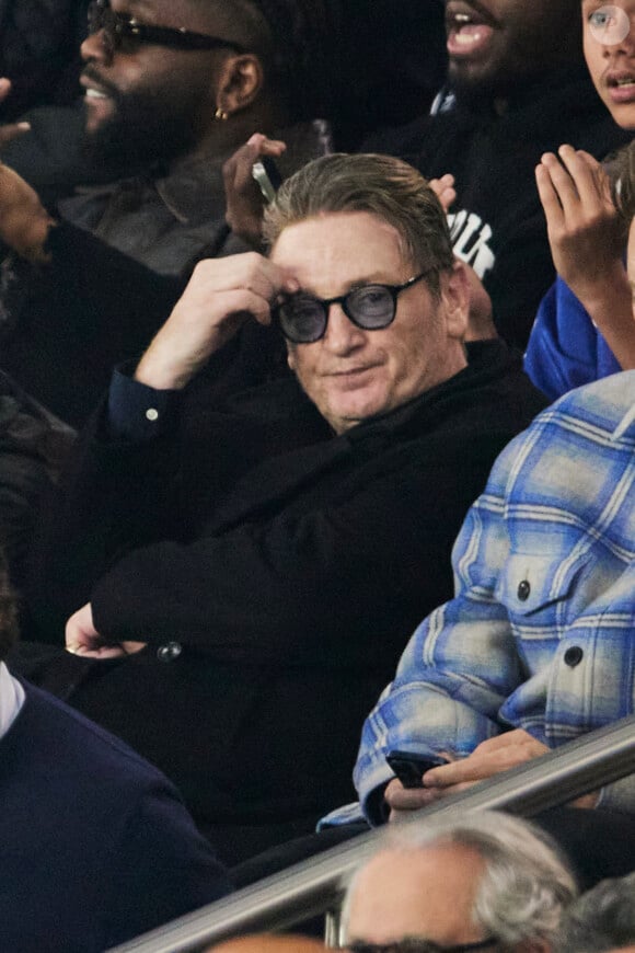 Benoît Magimel - Célébrités dans les tribunes de la demi-finale retour de Ligue des champions entre le PSG face au Borussia Dortmund (0-1) au Parc des Princes à Paris le 7 mai 2024. © Cyril Moreau/Bestimage 