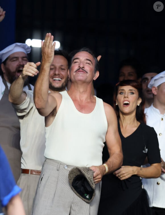 Jean Dujardin, Zaz et Vianney - Cérémonie d'ouverture de la Coupe du Monde de Rugby France 2023 avant le match de la Poule A entre la France et la Nouvelle-Zélande au Stade de France à Saint-Denis le 8 septembre 2023. © Dominique Jacovides/Bestimage