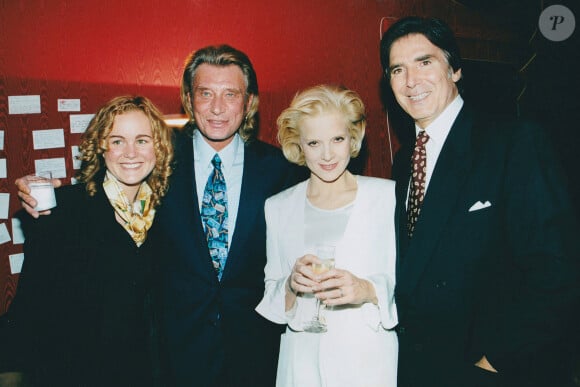 Archives - Johnny Hallyday, Laeticia, Sylvie Vartan et Tony Scotti Olympia Novembre 1996