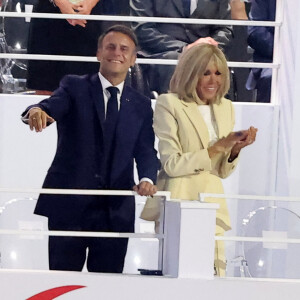 Le président Emmanuel Macron et sa femme Brigitte Macron lors de la cérémonie d'ouverture des jeux paralympiques Paris 2024 place de la Concorde à Paris le 28 août 2024. © Jacovides / Perusseau / Bestimage 