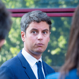 Gabriel Attal, Premier ministre, lors de sa visite à l'école élémentaire Jean de la Fontaine d'issy Les Moulineaux, pour la rentrée scolaire. © Eric Tschaen / pool / Bestimage 