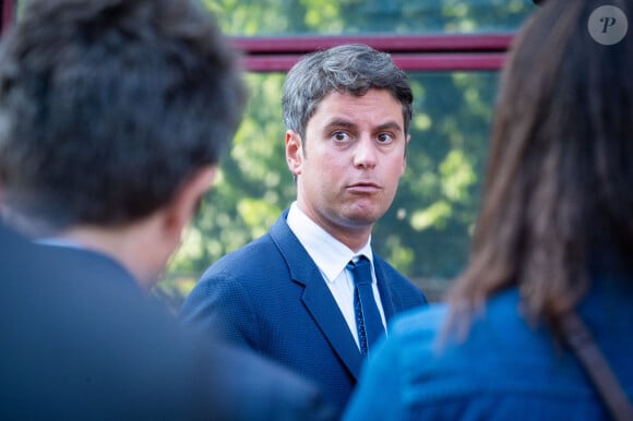 Gabriel Attal, Premier ministre, lors de sa visite à l'école élémentaire Jean de la Fontaine d'issy Les Moulineaux, pour la rentrée scolaire. © Eric Tschaen / pool / Bestimage 