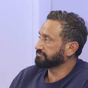 Exclusif - Cyril Hanouna sur le plateau de de l’émission « On Marche Sur La Tête » présentée par C.Hanouna et diffusée en direct sur Europe 1, Paris, France. © Jack Tribeca / Bestimage