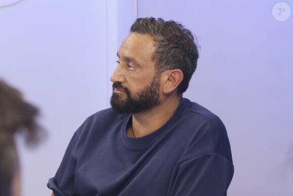 Exclusif - Cyril Hanouna sur le plateau de de l’émission « On Marche Sur La Tête » présentée par C.Hanouna et diffusée en direct sur Europe 1, Paris, France. © Jack Tribeca / Bestimage