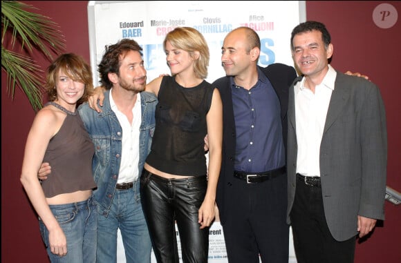 Alice Taglioni, Edouard Baer, Laurent Tirard, Marie-Josée Croze avant 1ère du film "Mensonges et Trahisons et plus si affinités au Publicis des Champs Elysées à Paris.