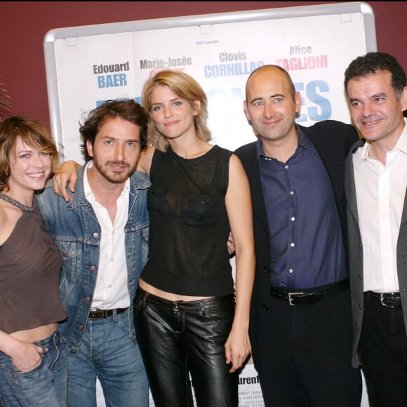 Alice Taglioni, Edouard Baer, Laurent Tirard, Marie-Josée Croze avant 1ère du film "Mensonges et Trahisons et plus si affinités au Publicis des Champs Elysées à Paris.