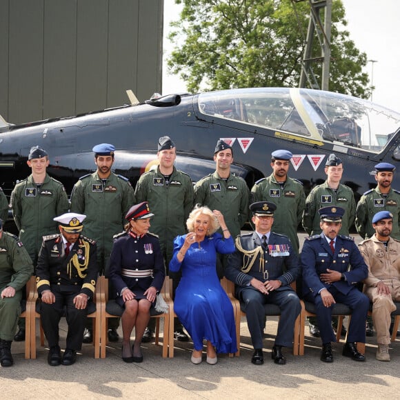 La Reine Camilla, Honorary Air Commodore, pose pour une photo de groupe avec des pilotes du 11e escadron de la Qatar Emiri Air Force, lors de sa visite à RAF Leeming, Northallerton, pour rencontrer le personnel militaire et leurs familles et s'informer sur l'aide sociale qui leur est offerte, vendredi 6 septembre 2024.
Photo par Phil Noble/PA Wire/ABACAPRESS.COM