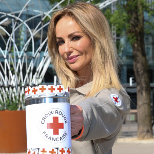 Adriana Karembeu, ambassadrice de la Croix-Rouge française lance la semaine de quête des Journées nationales de la Croix-Rouge française à Paris, le 25 mai 2024. © Coadic Guirec / Bestimage 